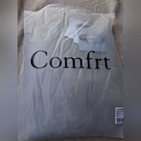 Comfrt MINIMALIST HOODIE CEMENT (WOMEN,MENS) - Picture 3 of 4